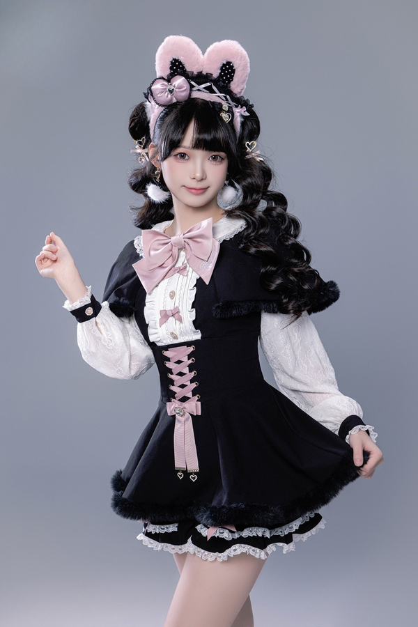 Fluffy cute cape + top + pants + brooch