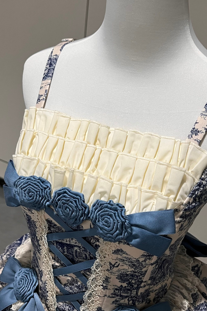 [Vorbestellfrist: 1. Maerz] Eleganter Asiatischer Lolita Traegerrock + Oberteil + Flache Muetze
