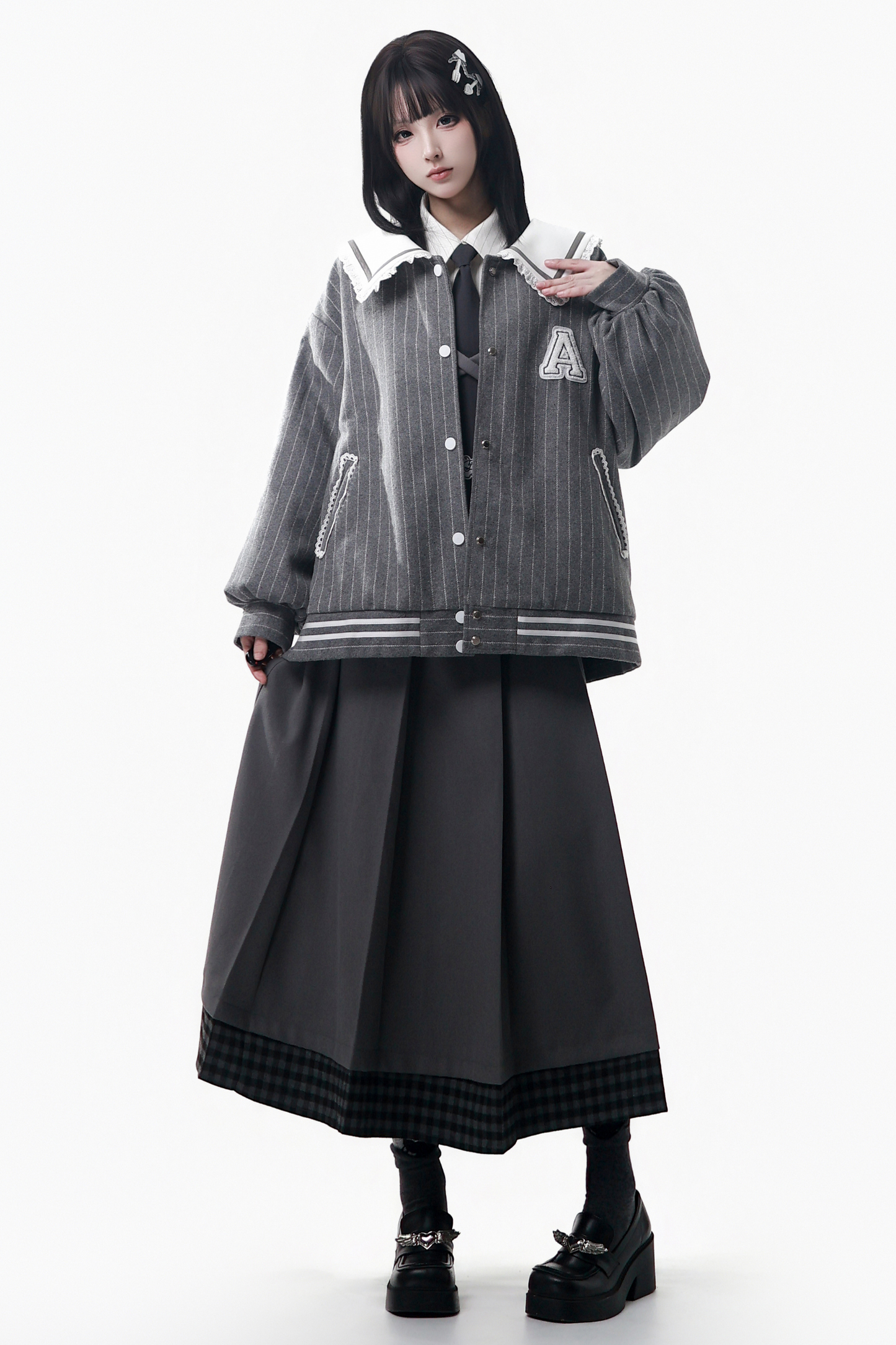 ストライプコート+シャツ+ベスト+ロングスカート