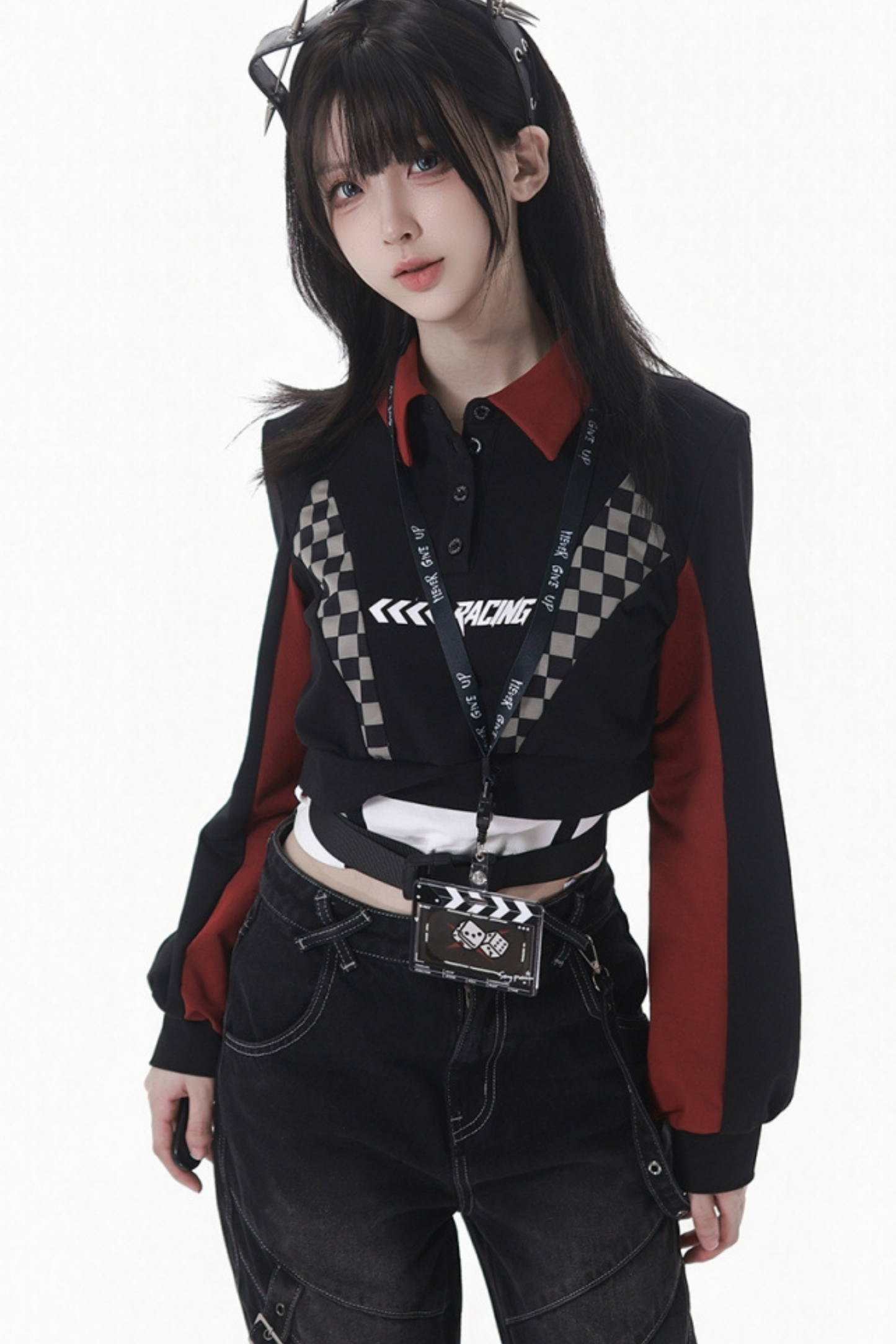 チェッカーボードオートバイジャケット+スウェット+デニムパンツ