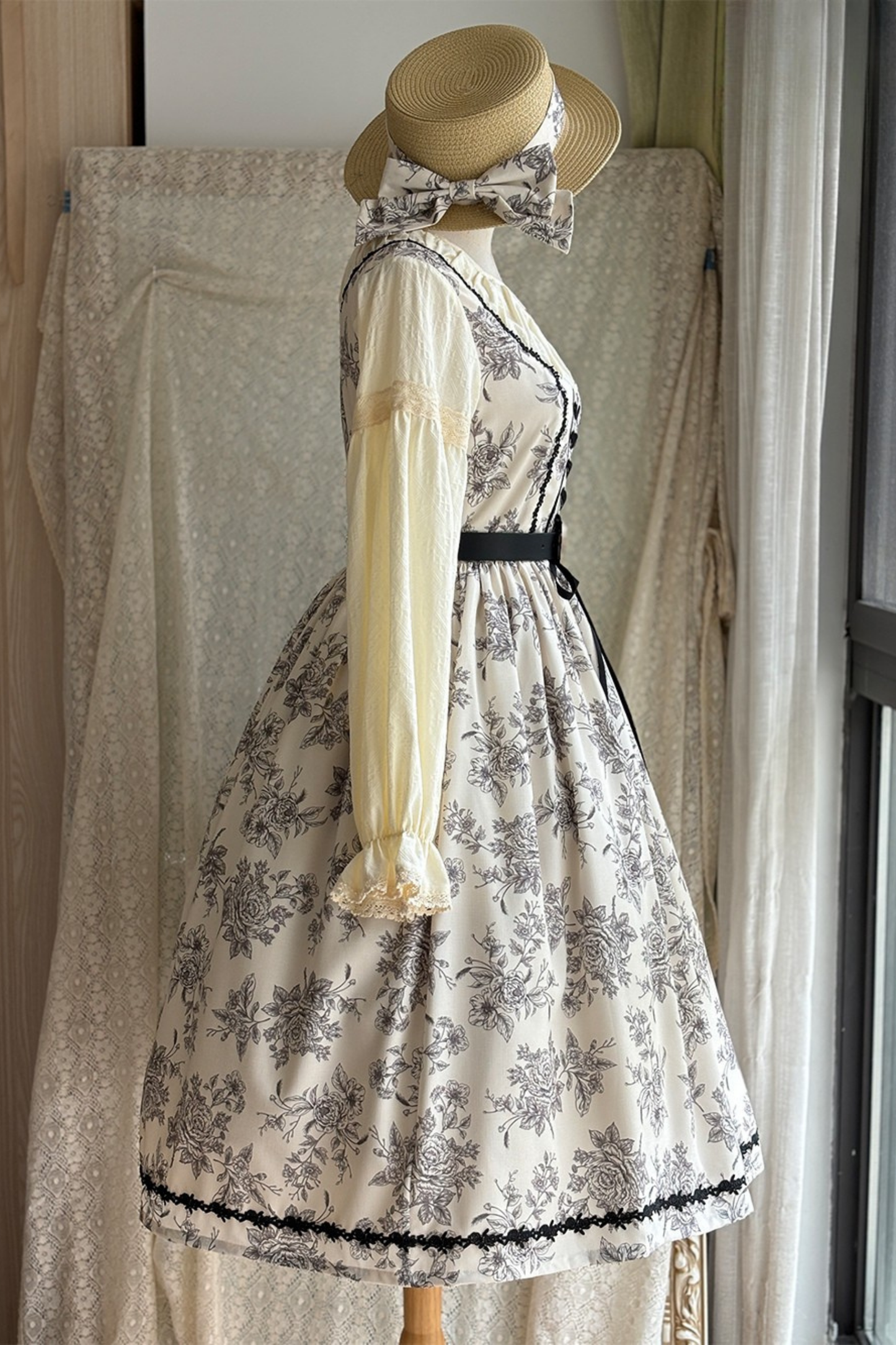 スケッチワイルドローズエレガントロリータドレス