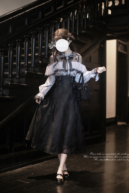 エレガントロングスカート+レースシャツ+リボン