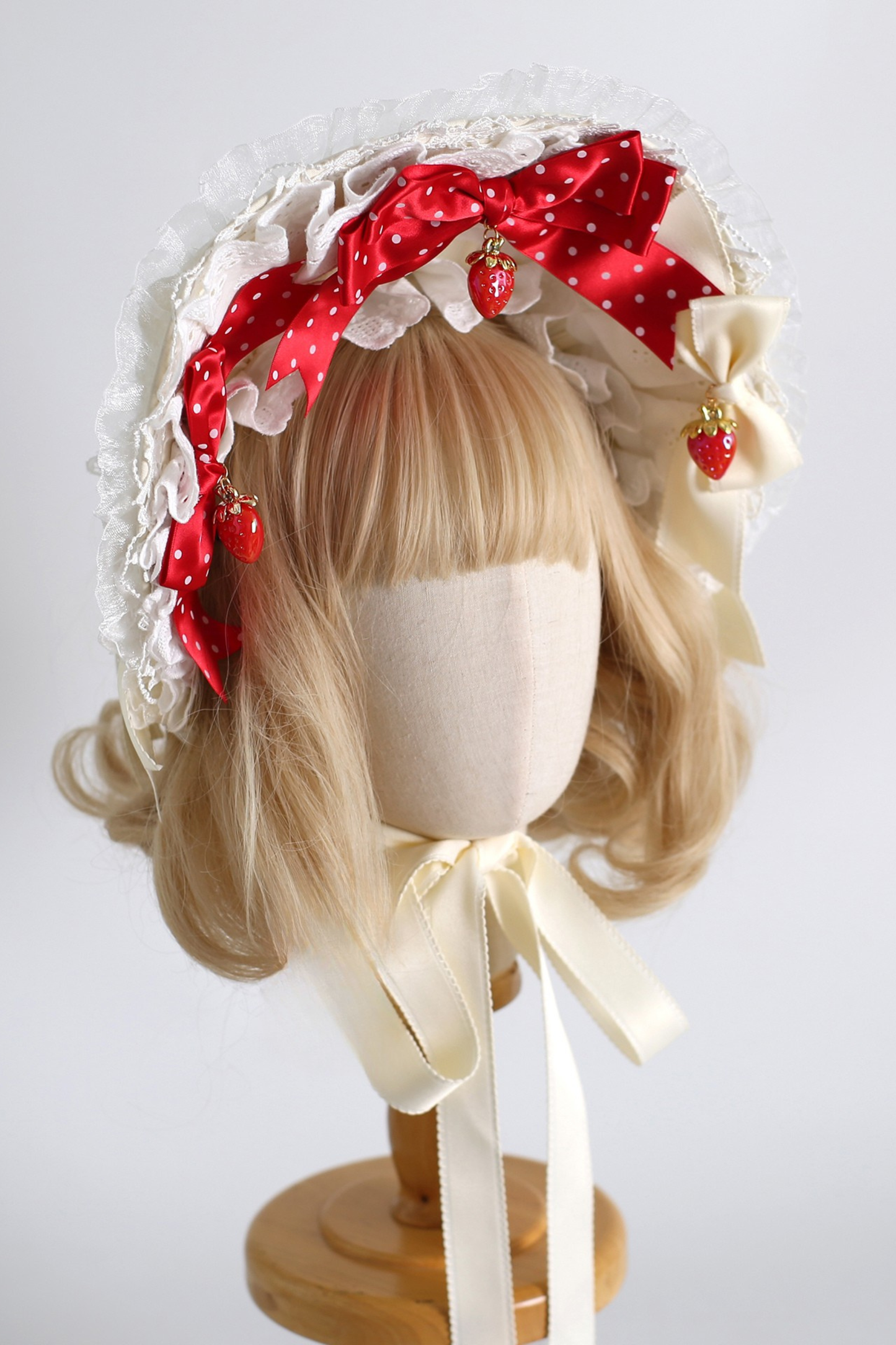 Strawberry dot bonnet