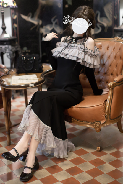 Voluminous Ruffled Off-the-shoulder Edge Fishtail Dress