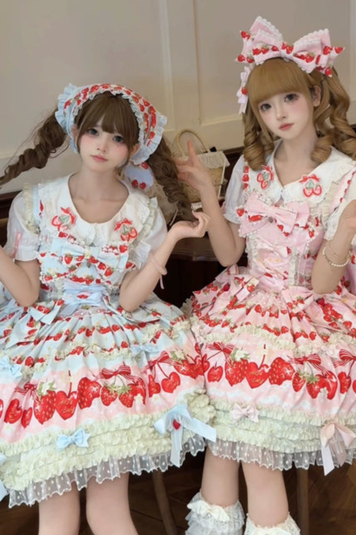 ストロベリーロリータジャンパースカート+ラビットヘアスカーフ+ビッグリボン+トップス+ハット+ボンネット