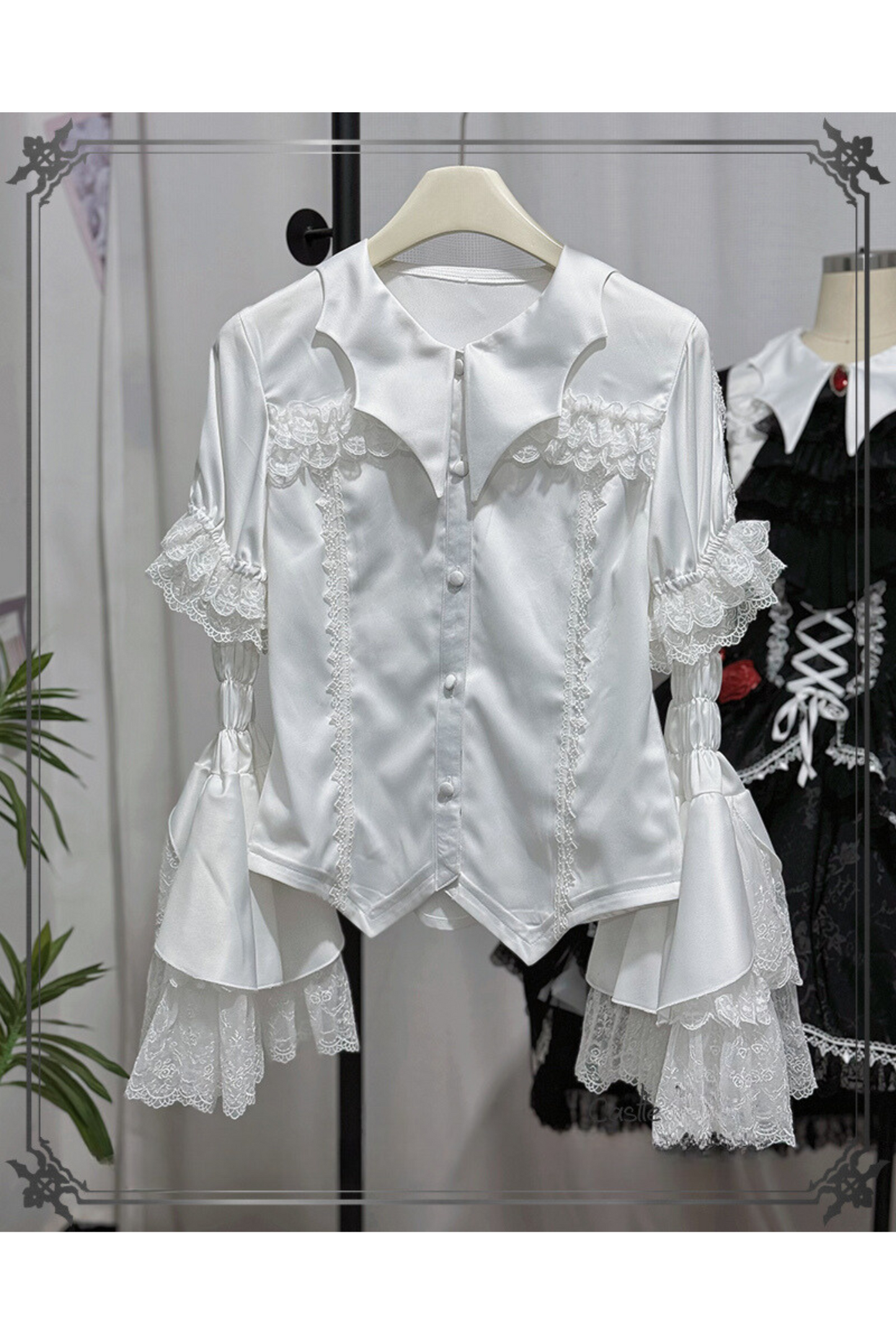 [October 8 Reservation Deadline]Castle Night Rose Original Sleeve Shirt Prince Vest Short Dress