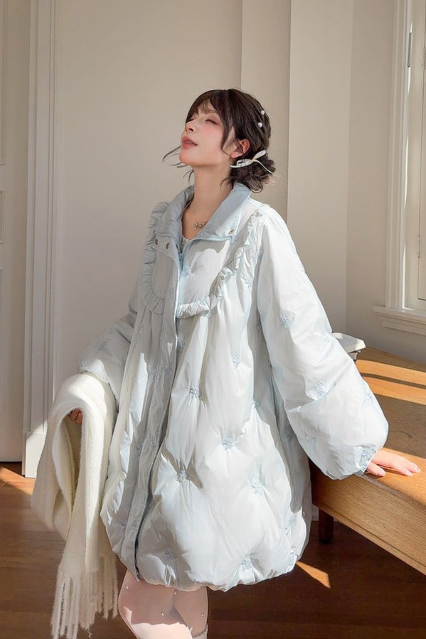 キャットルーズフードダウンジャケット