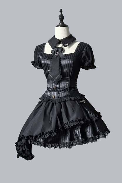 イレブンスナイトパフスリーブトップス