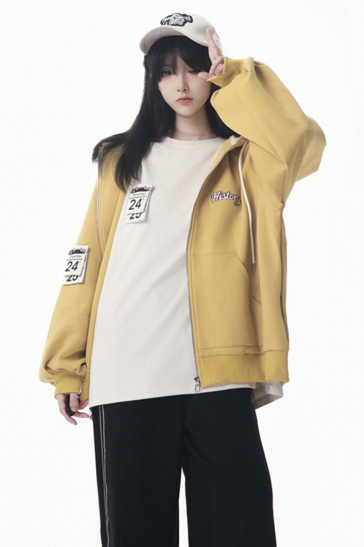 クリーミージャケット+Tシャツ+フードスウェット+スウェットパンツ