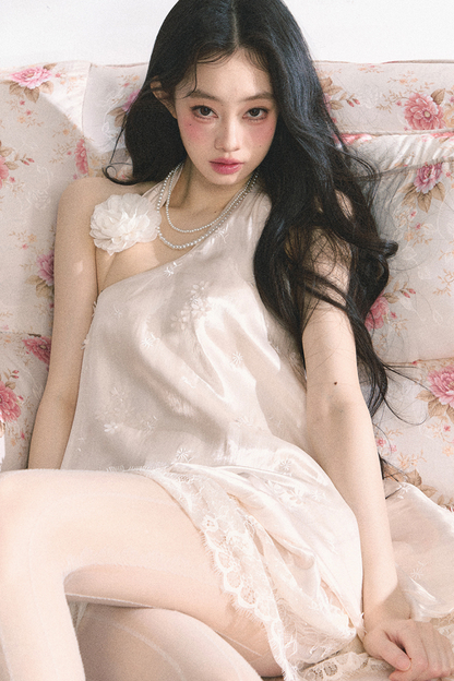 フレンチレースフラワードレス