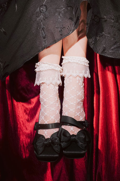 レースアップリボンサテンスクエアトゥシューズ