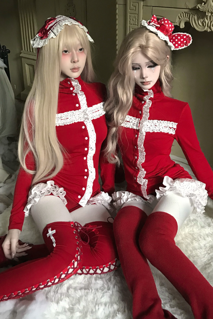 レースクロスタートルネックトップス+レースショートパンツ