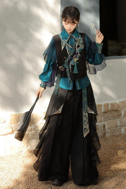 Ruan china top + vest + wide-leg pants + necklace