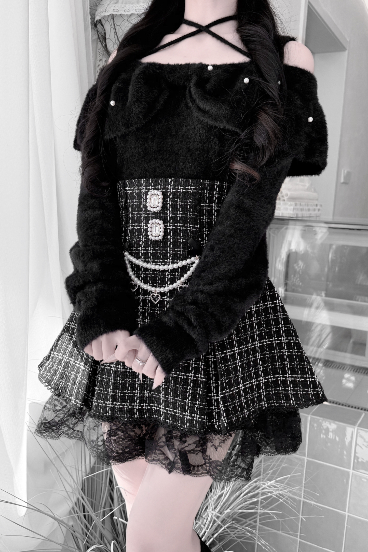 Ribbon mink velvet off-the-shoulder sweater