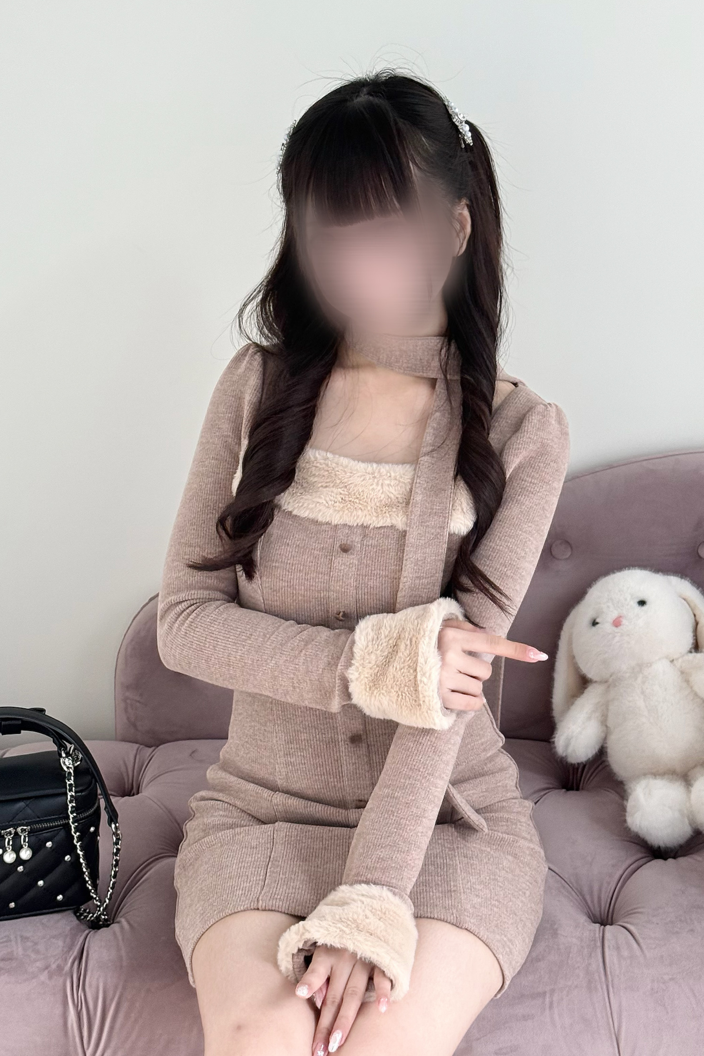 Point Boa Design Tight Dress