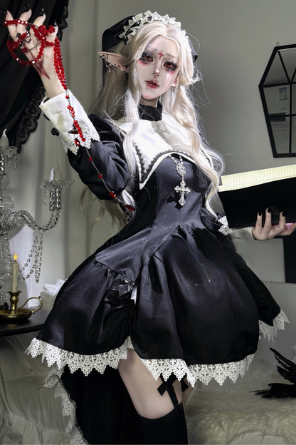 ゴシックメイドロリータドレス