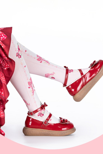 ストロベリーロリータオーバーザニーソックス