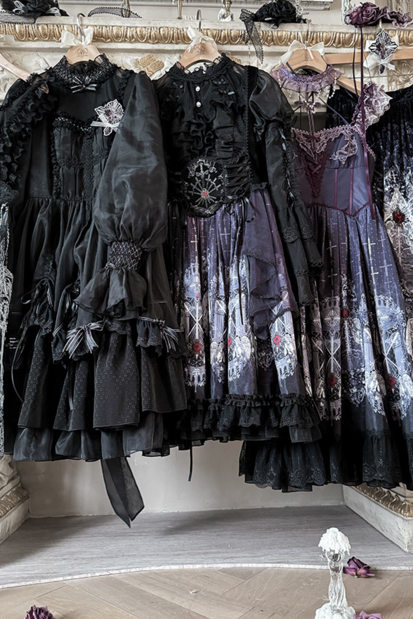 [Reservation Product] Gothic Girl Design Maria Sword Lolita Dress Set