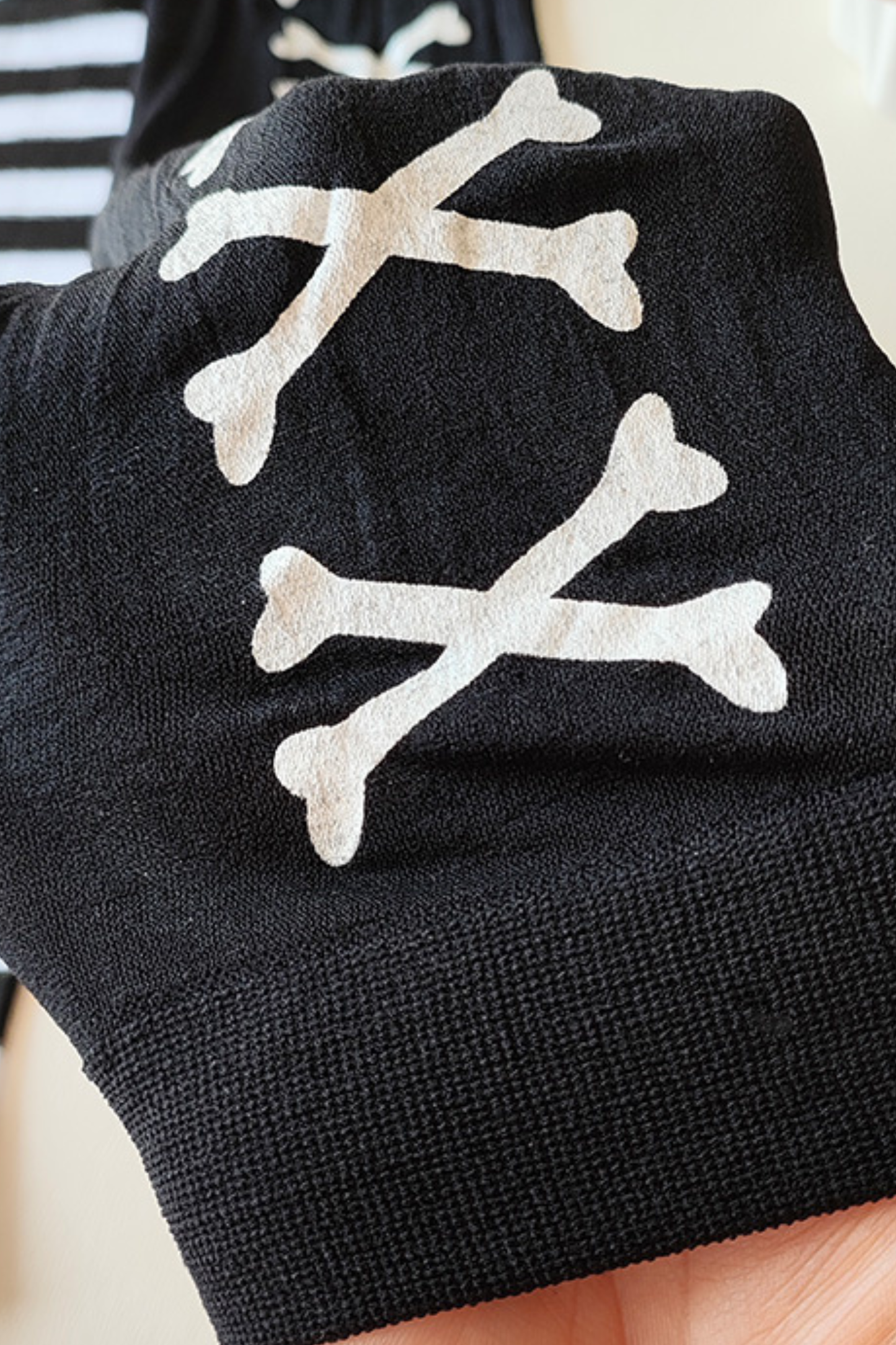 アシンメトリカルゴシックロリータニーハイソックス