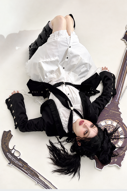 【11月6日予約締切】White/Black Gothic Lolita Drawstring Frill Strap Doll Dress