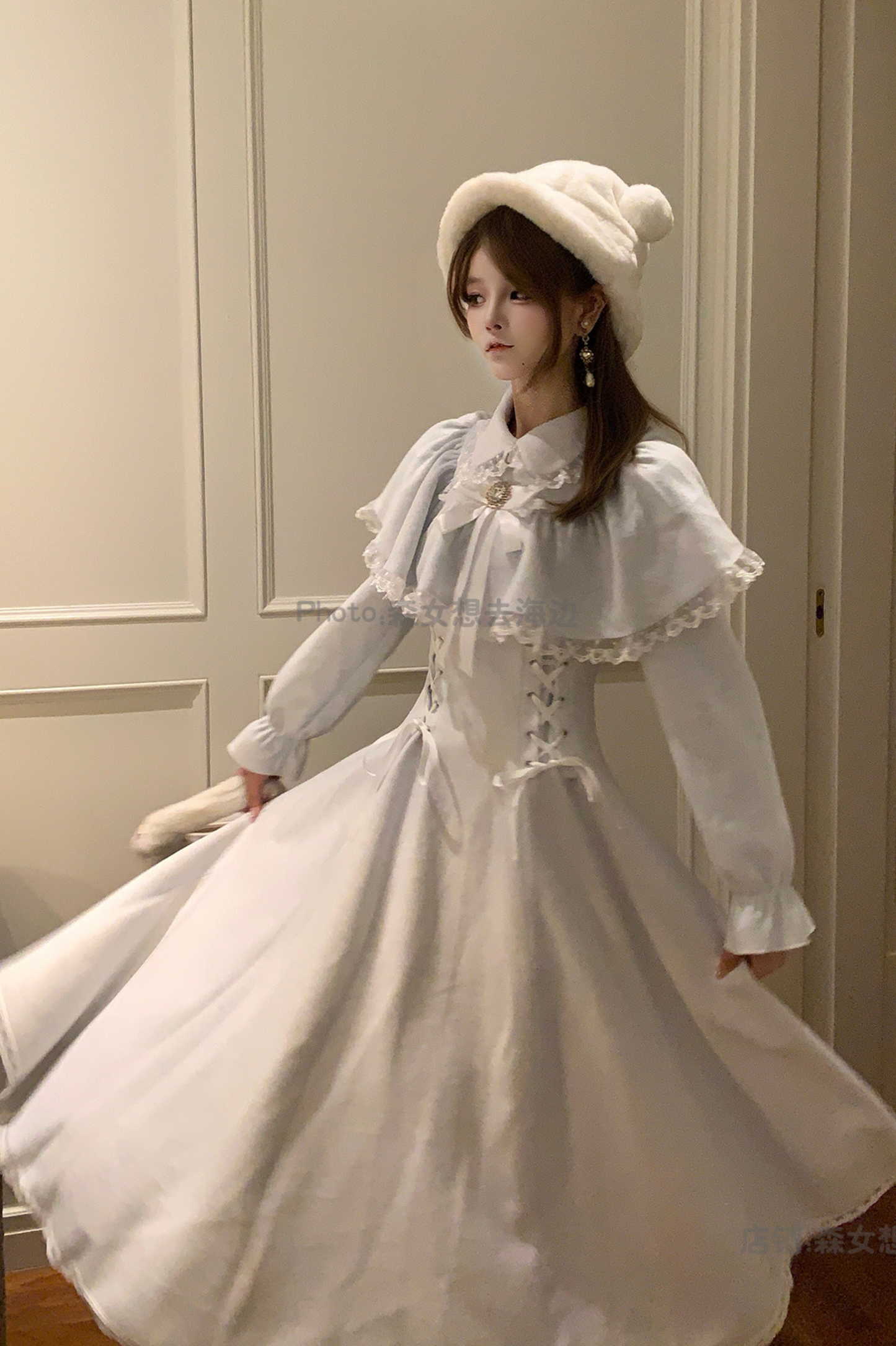 Lace-up Elegant Cape Dress