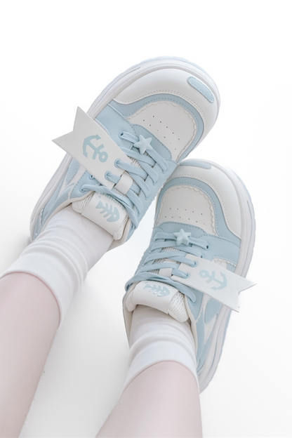 タグデザイン厚底シューズ