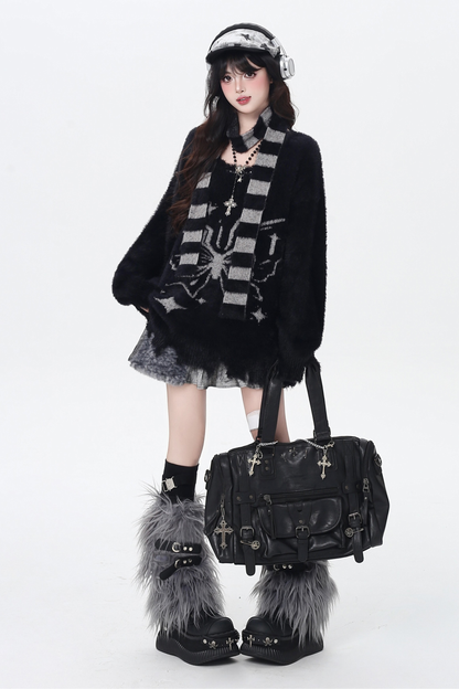 Dark Design Loose Knit