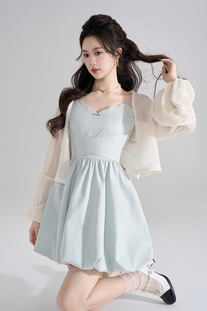 Robe dos nu bleu doux + cardigan transparent