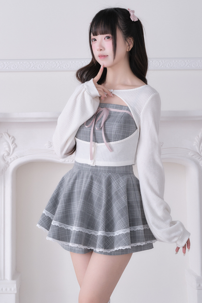 Spitzen-Cardigan + Karokleid + Innenhose