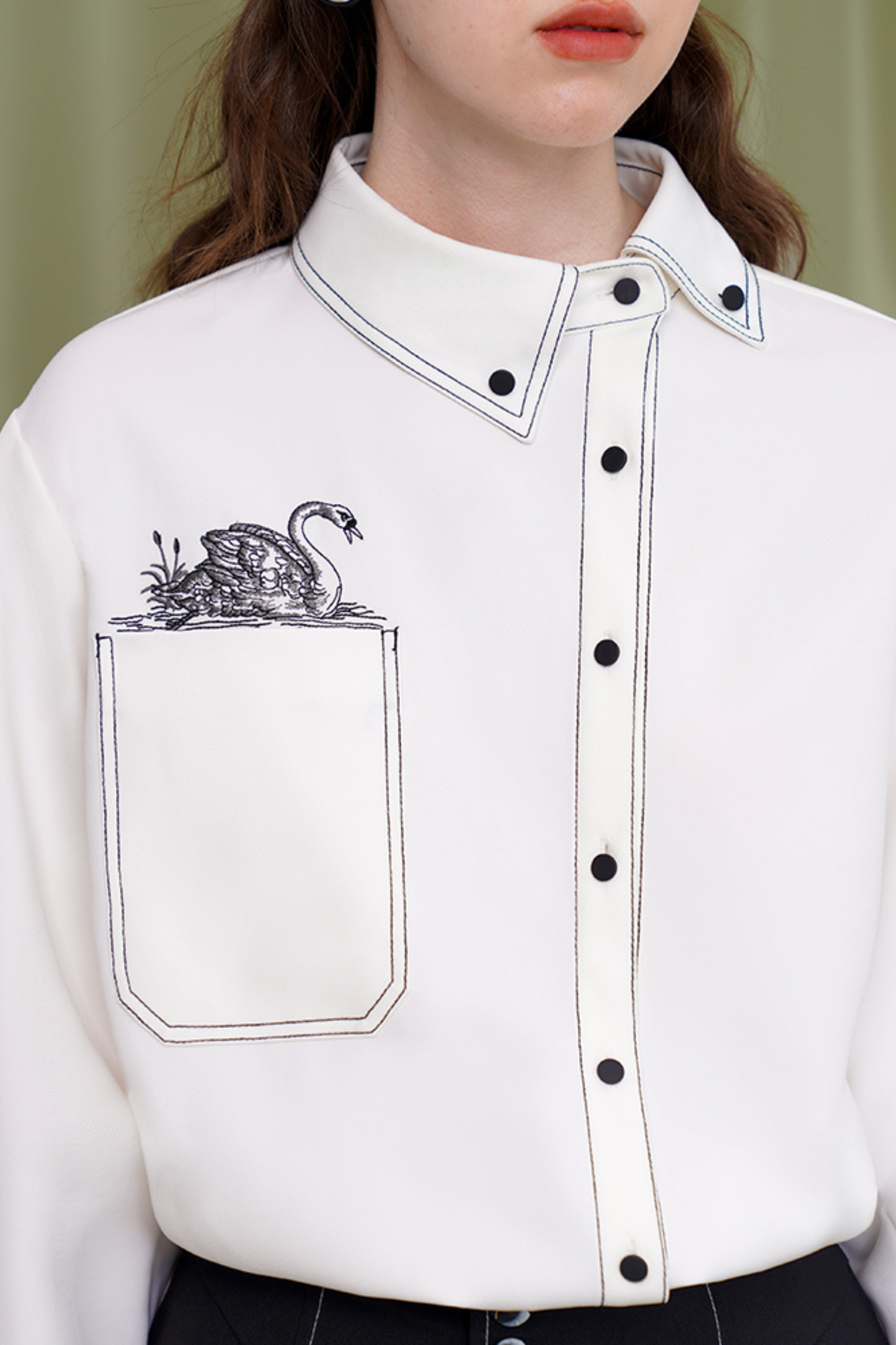 Swan genderless retro shirt