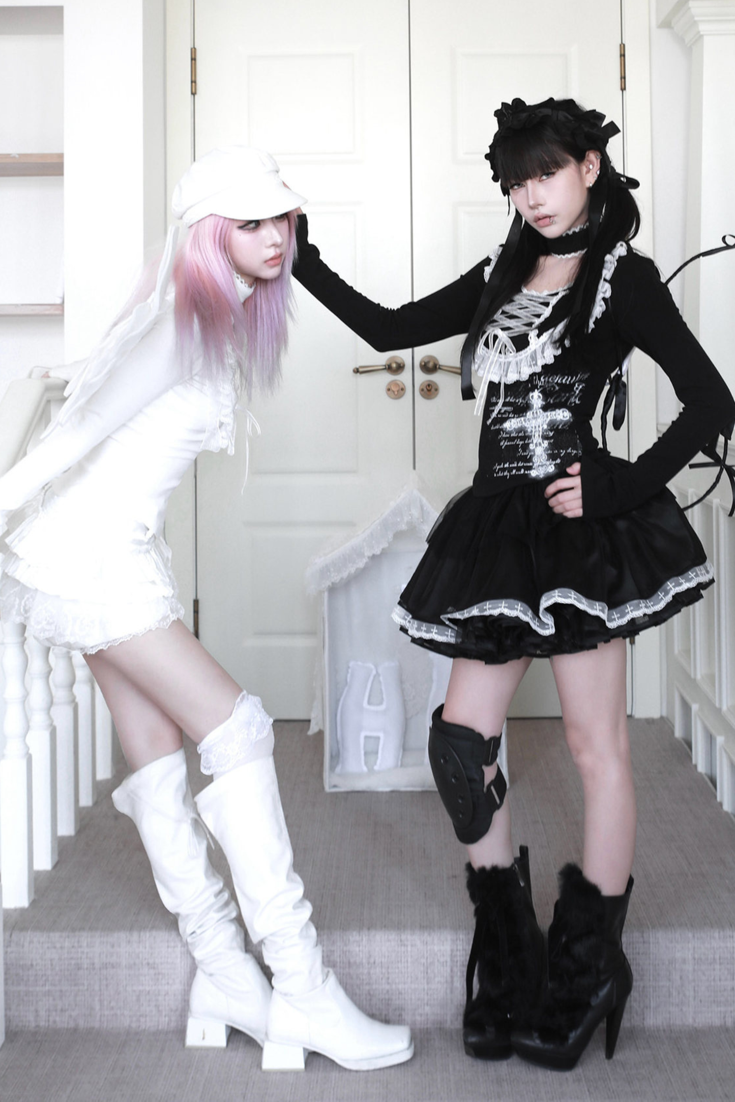 ゴシッククロスレーストップス