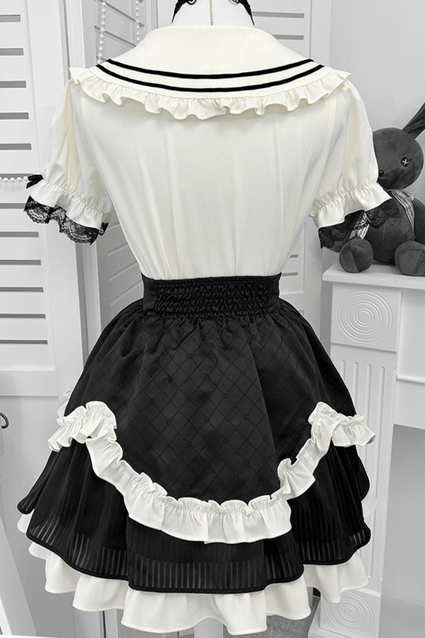 地雷ラインセーラートップス+フレアスカート