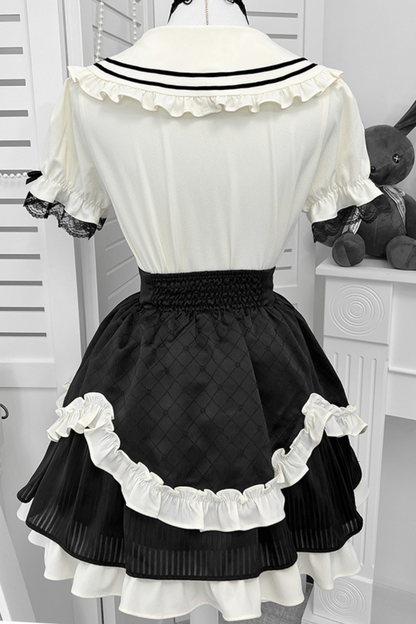 地雷ラインセーラートップス+フレアスカート