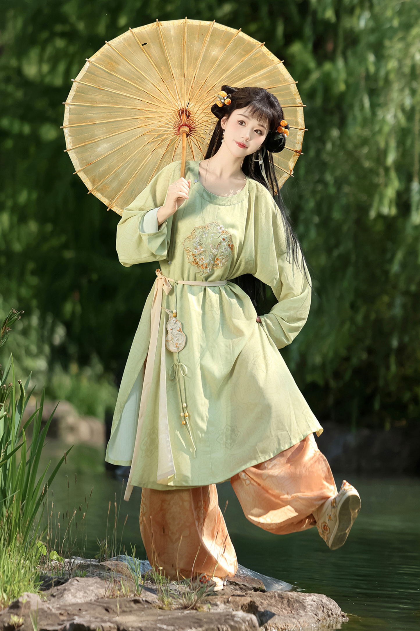 Retro Round Neck Robe China Top + Balloon Pants