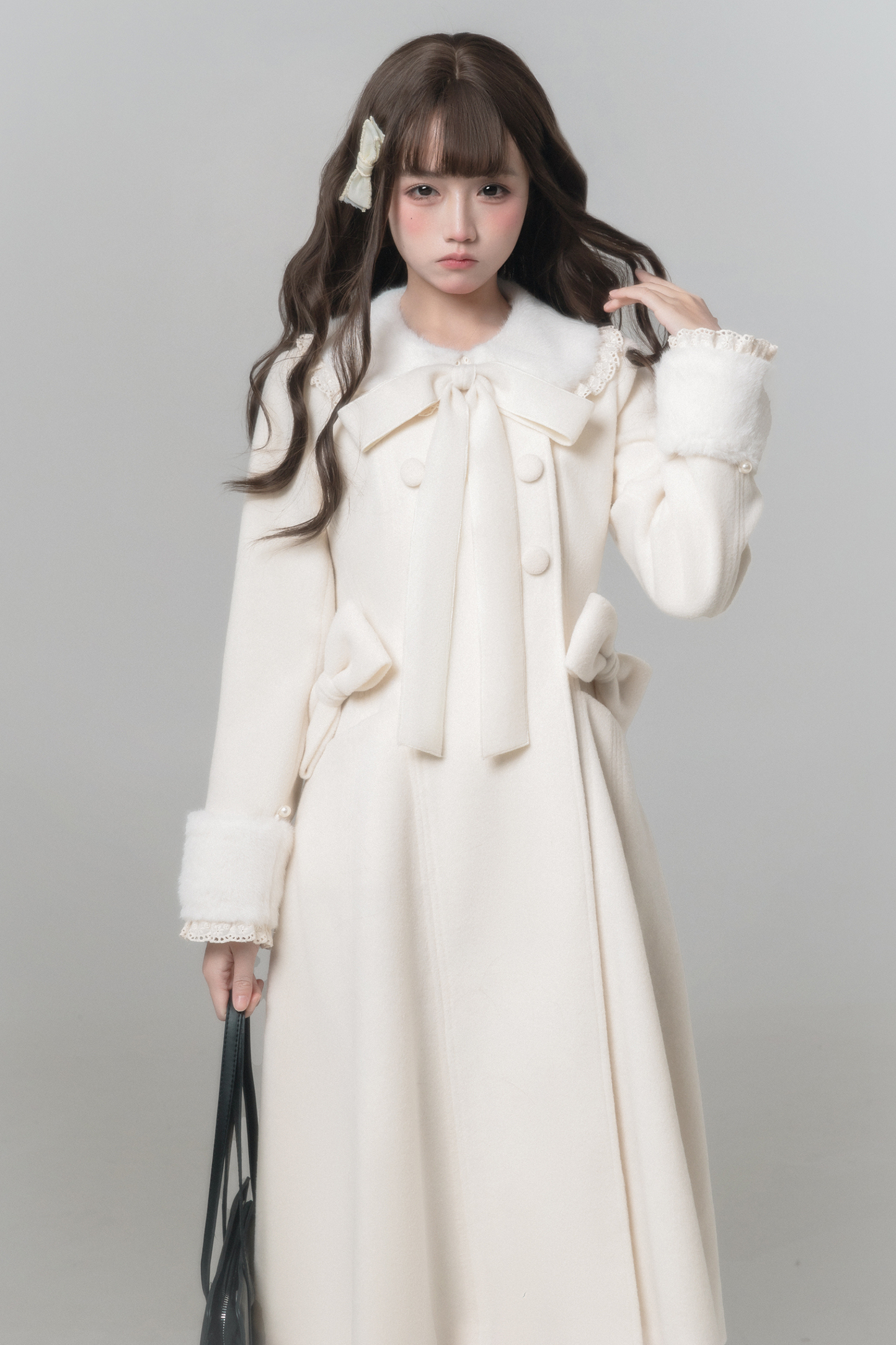 ホワイトスノーロングコート+シャツ+スカート