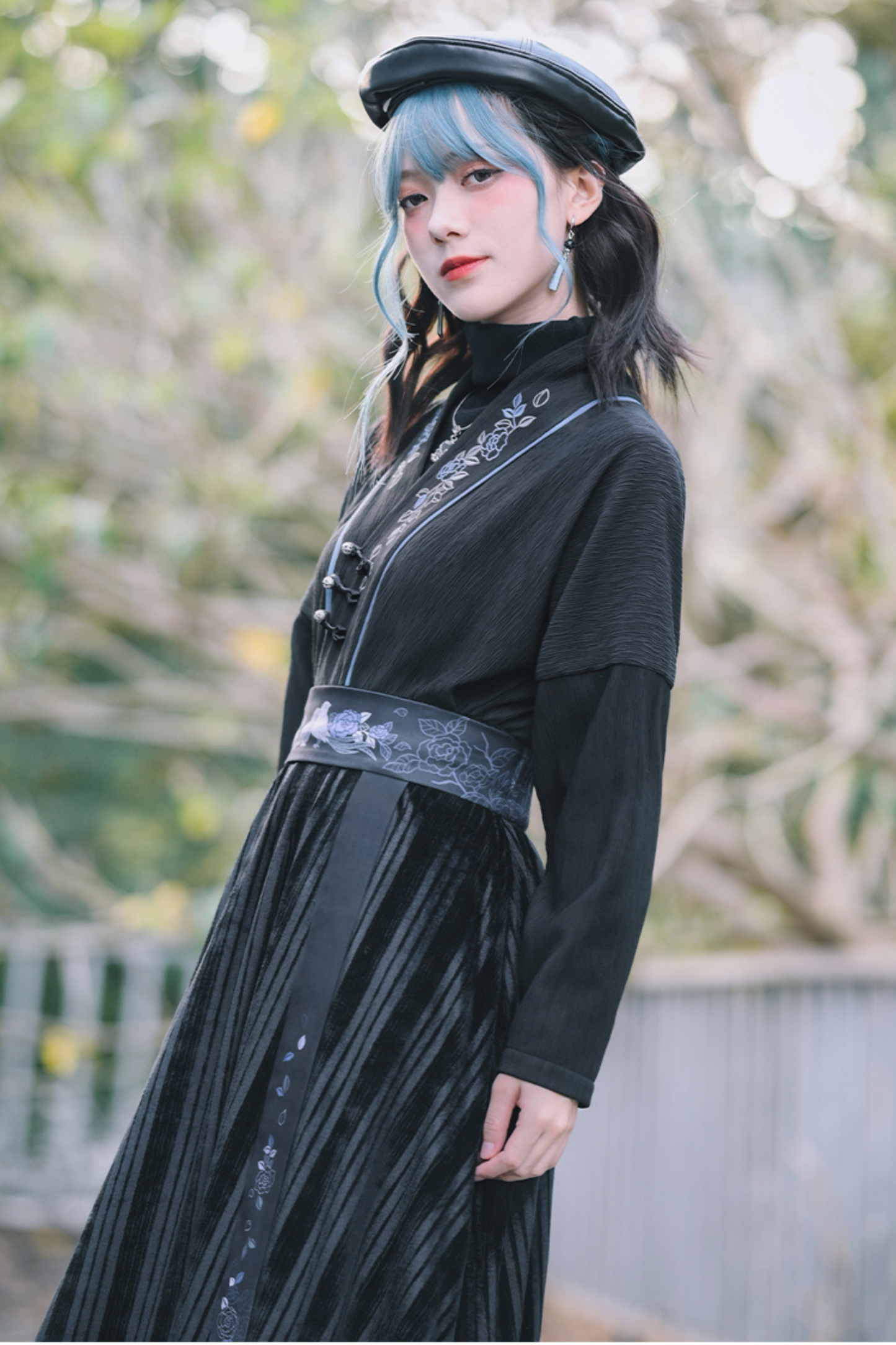 ルアンミントゥドリームチャイナトップス