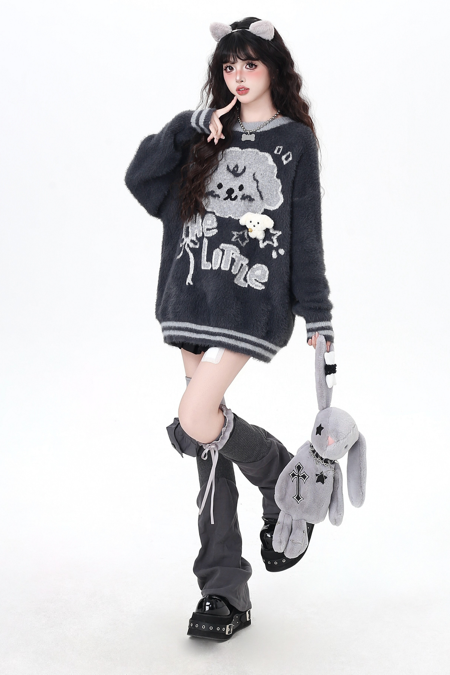 ルーズアニマルデザインセーター