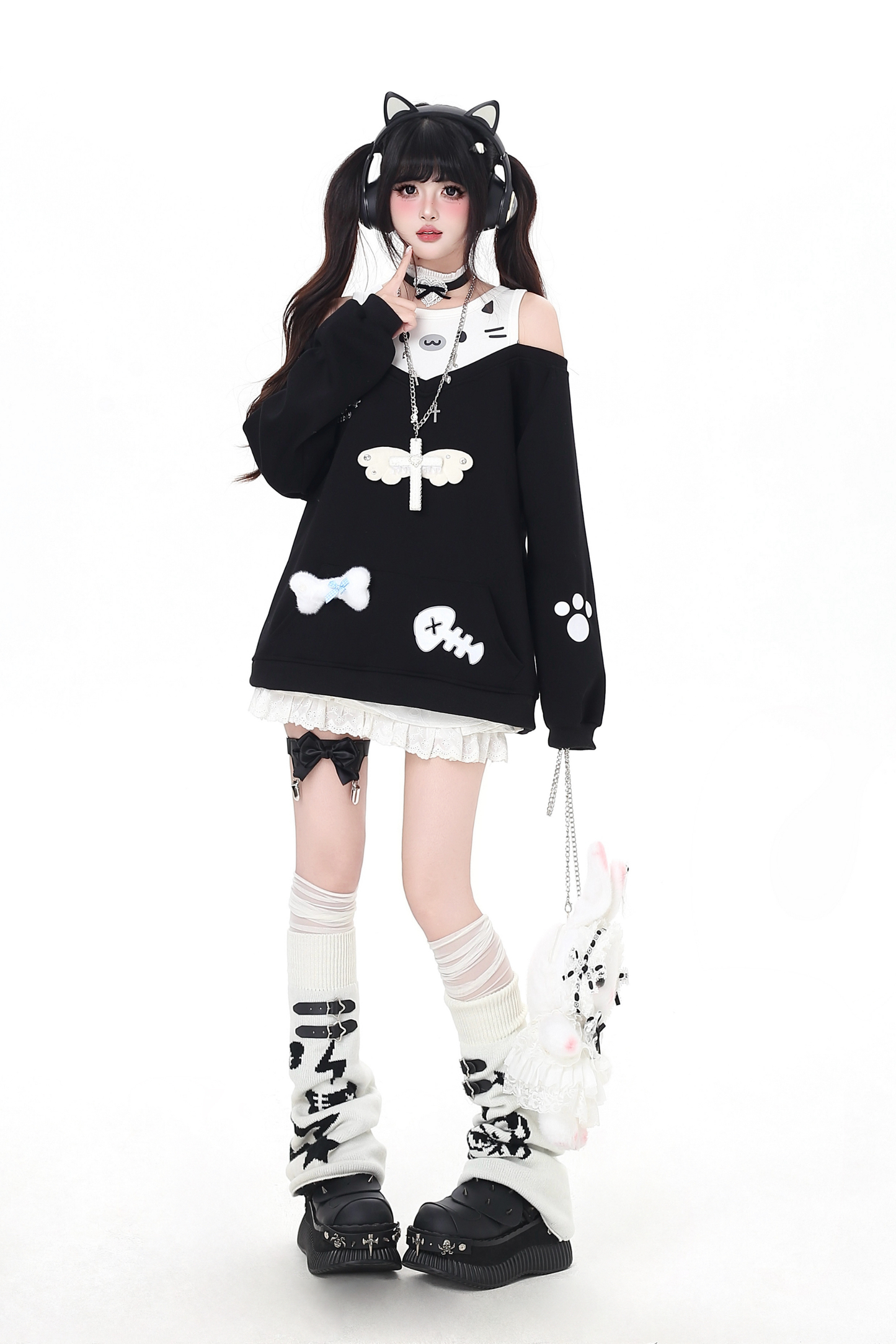 キャットオフショルダートップス