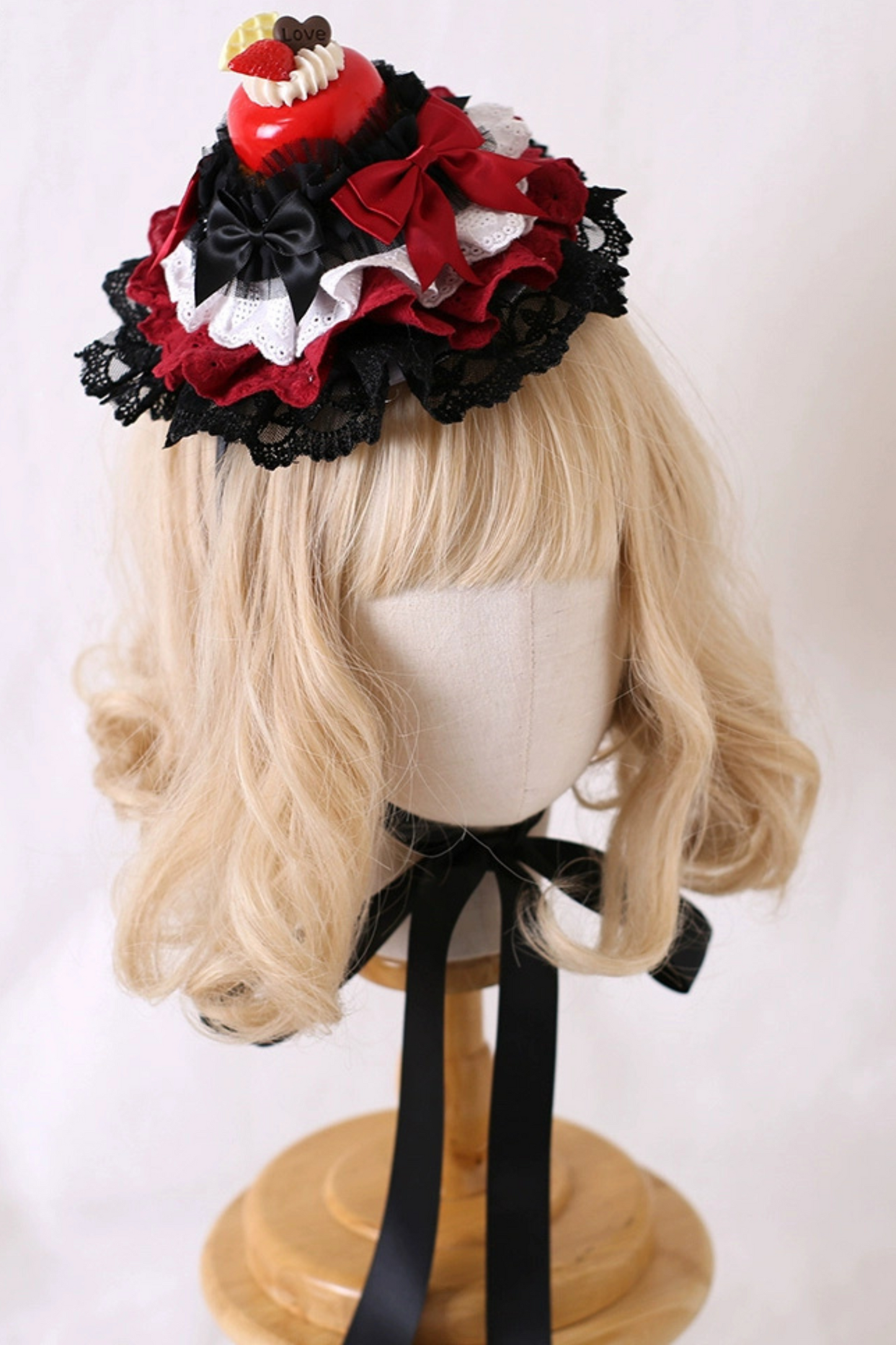 レースケーキアンソニーケーキシルクハット