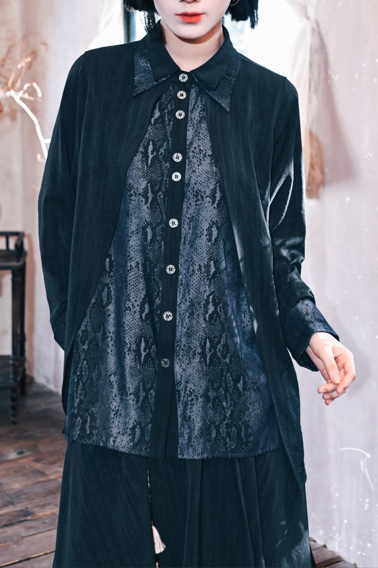 Snake design patchwork shirt