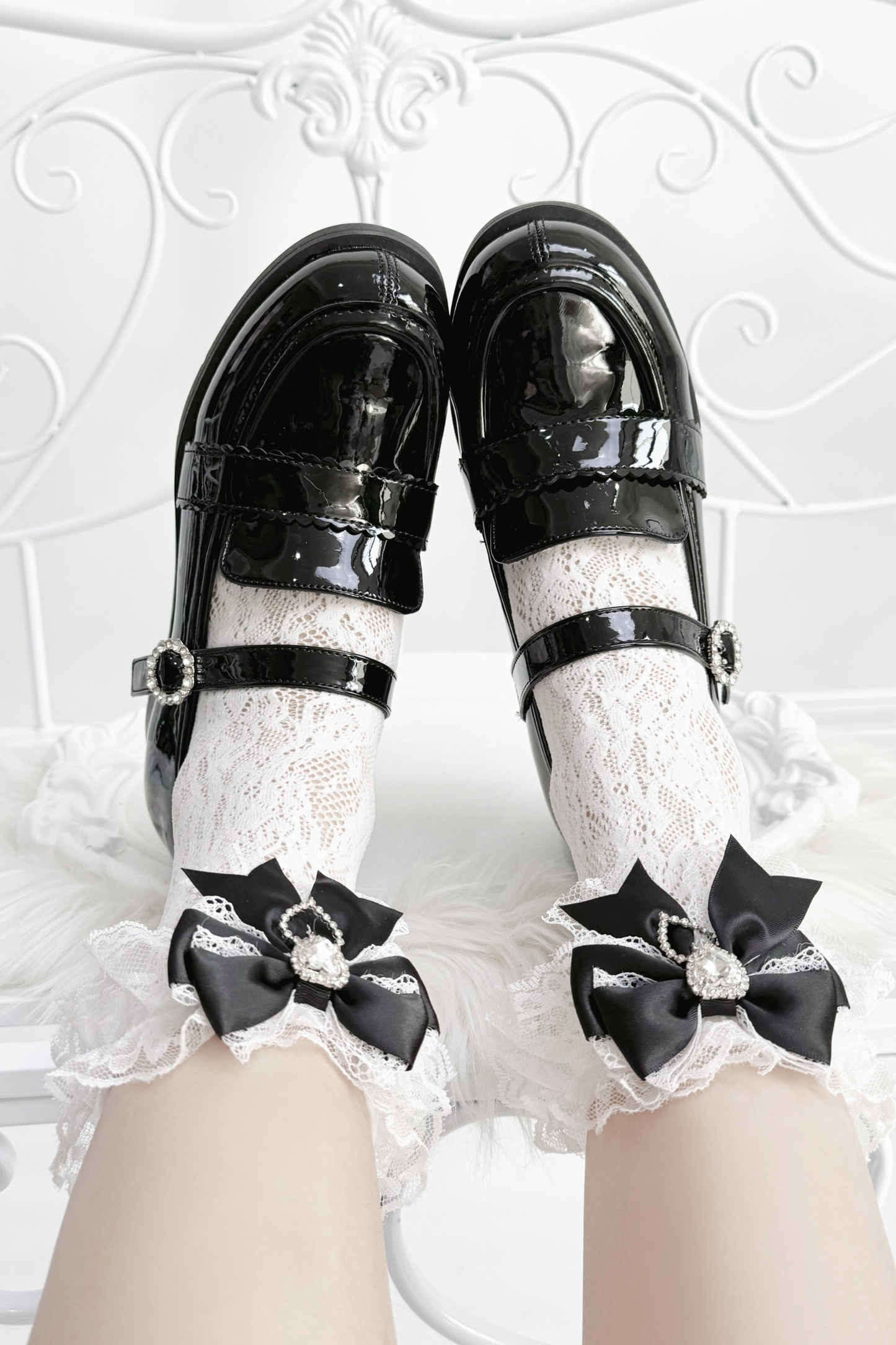 Ribbon Lace-Up Mary Jane Shoes