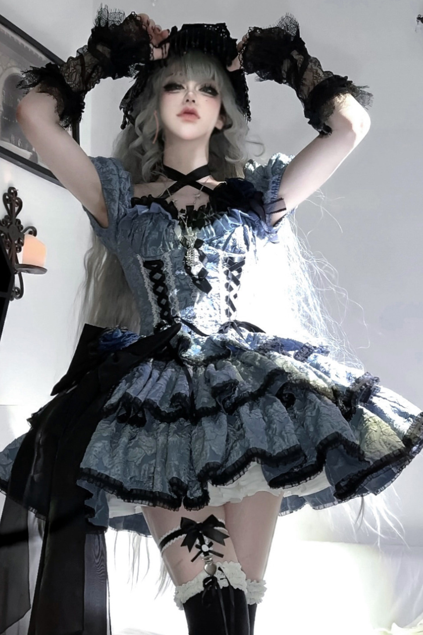 ダークブルーゴシックロリータドレス