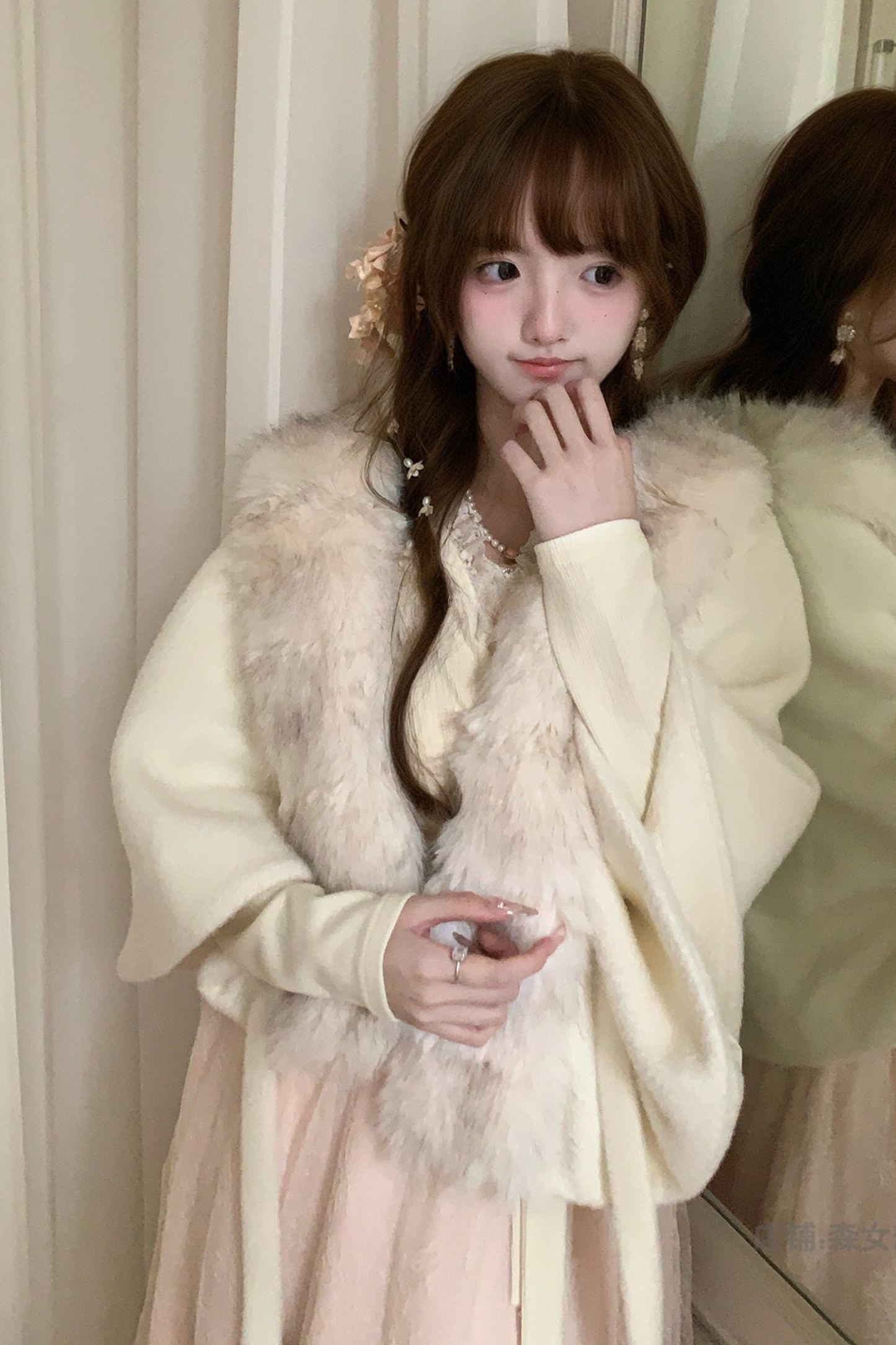 ミルキーファーカラーケープコート