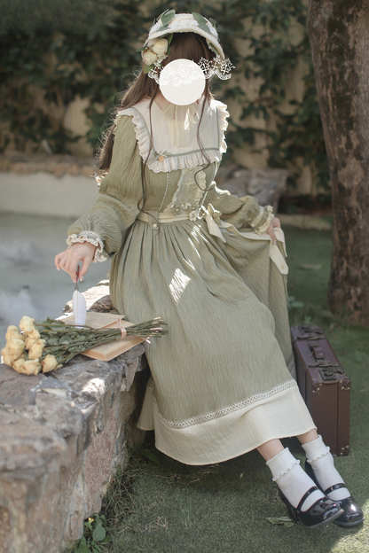 Retro Forest Elegant Dress + Belt + Badge