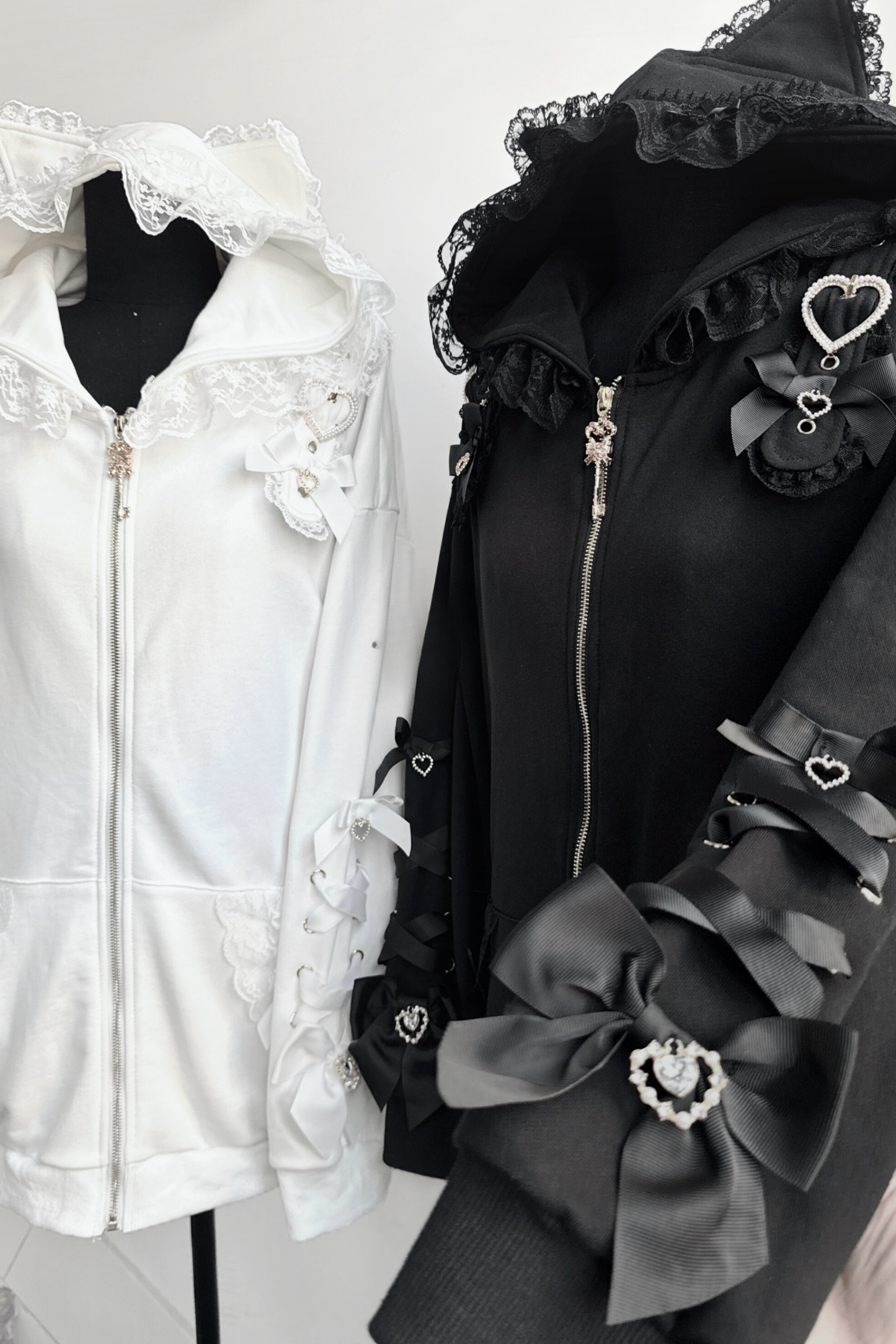 Dark-Herz-Katzen-Kapuzenjacke mit lockerem Reißverschluss