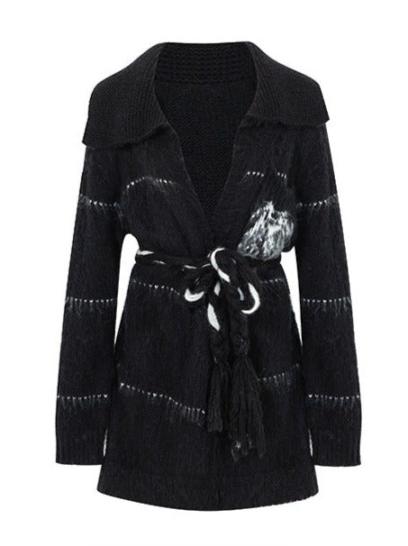 ローズコントラストラペルベルトカーディガンニット