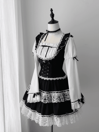 [Deadline for reservations: December 15] Black White Dark Juliet Sleeve Dress + Accessories