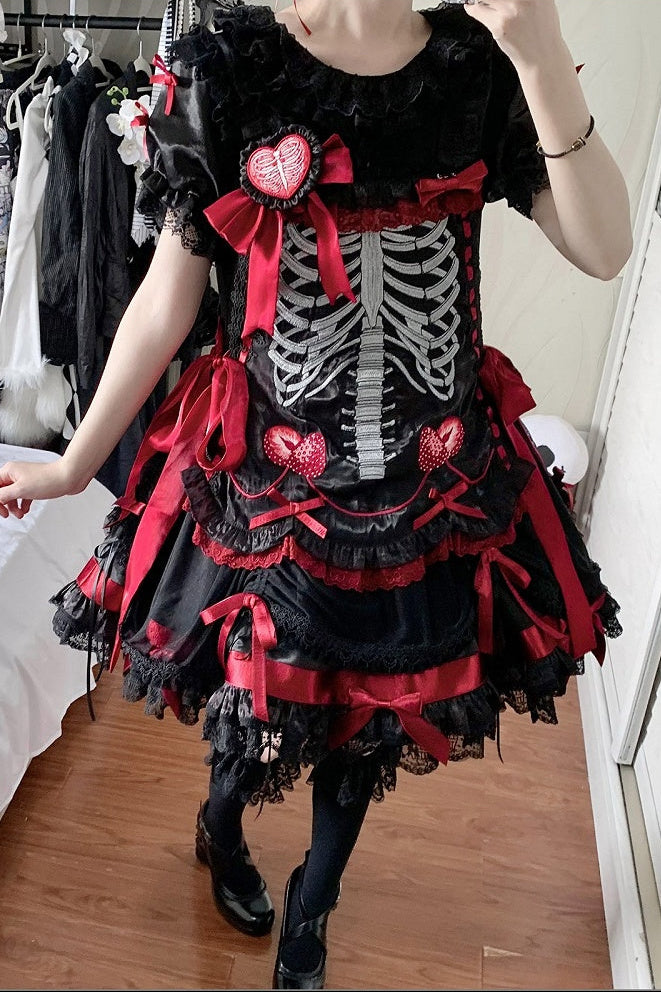 【11月4日予約締切】Blue-Black/Red-Black/Purple-Black Gothic Lolita Puff-Sleeve Lace Bow Doll Dress With Bone Embroidery Apron