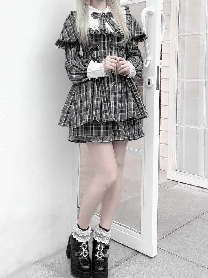 【1月20日予約締切】リボンフリルカラーケープレースアップドレスセットアップ