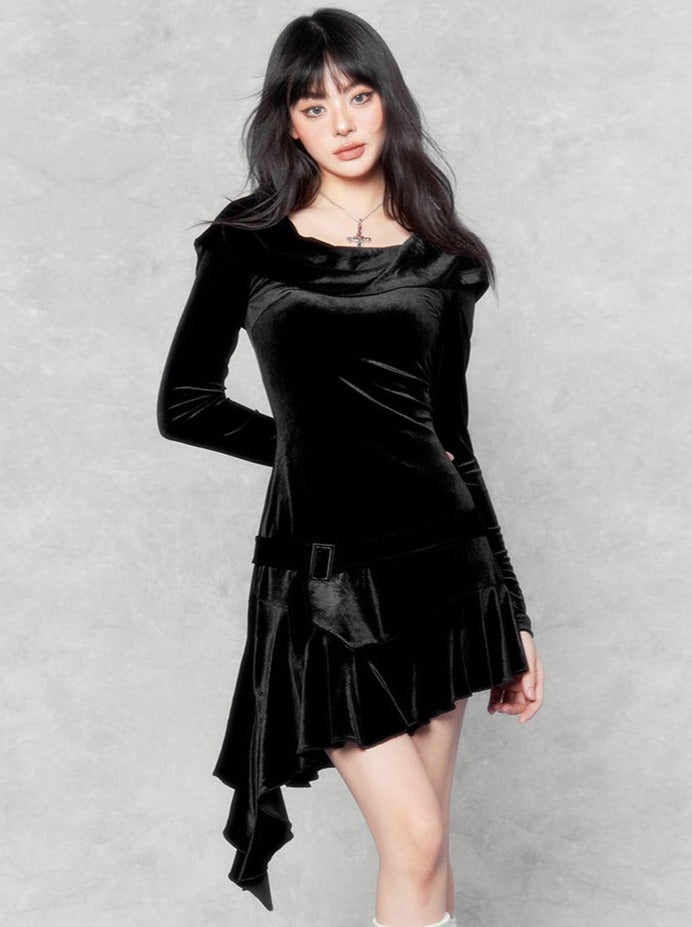 Dark Way Strand Style Hooded Velvet Irregular Dress